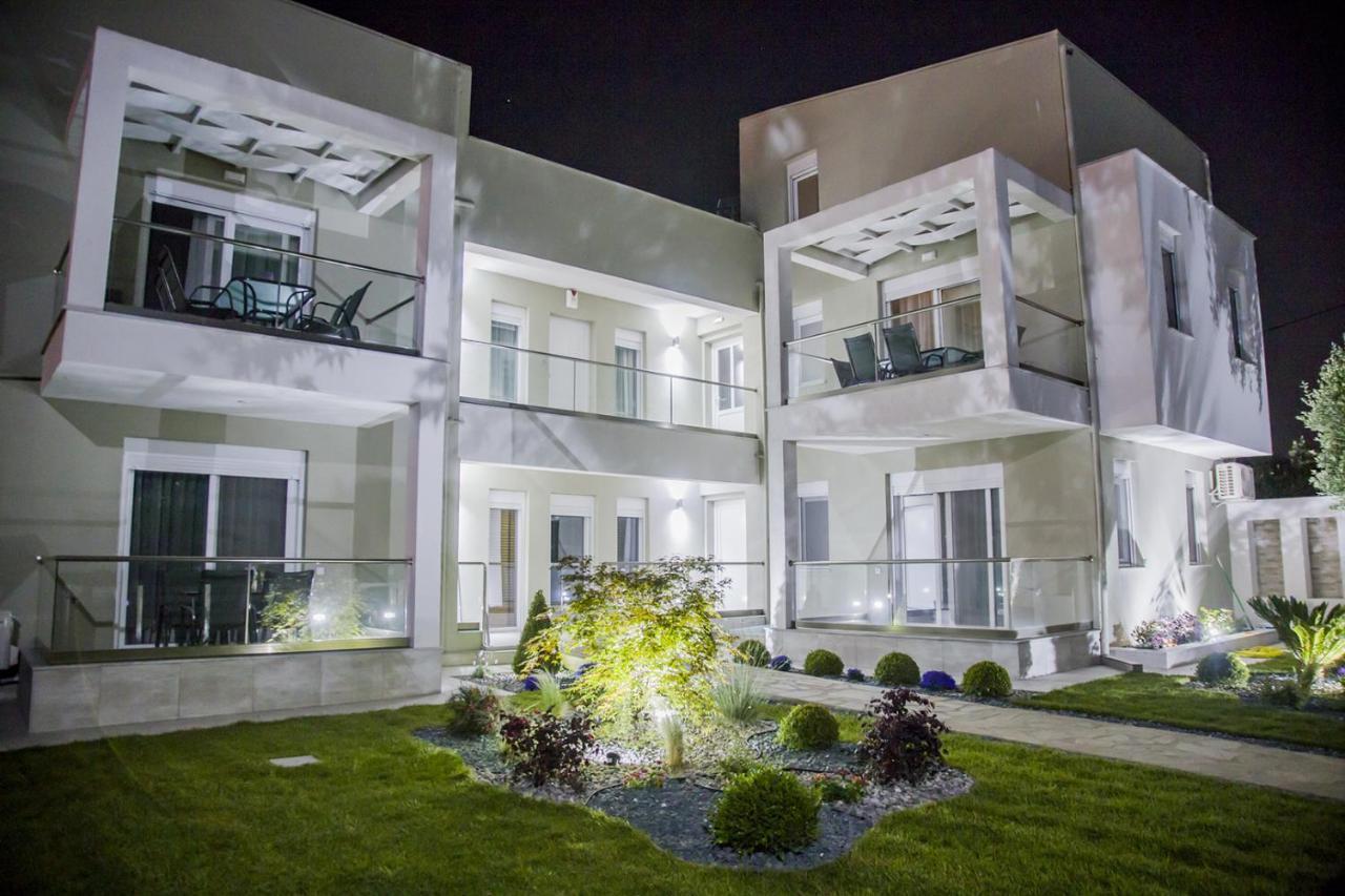 Armonia Resort Ofrinion Exterior photo