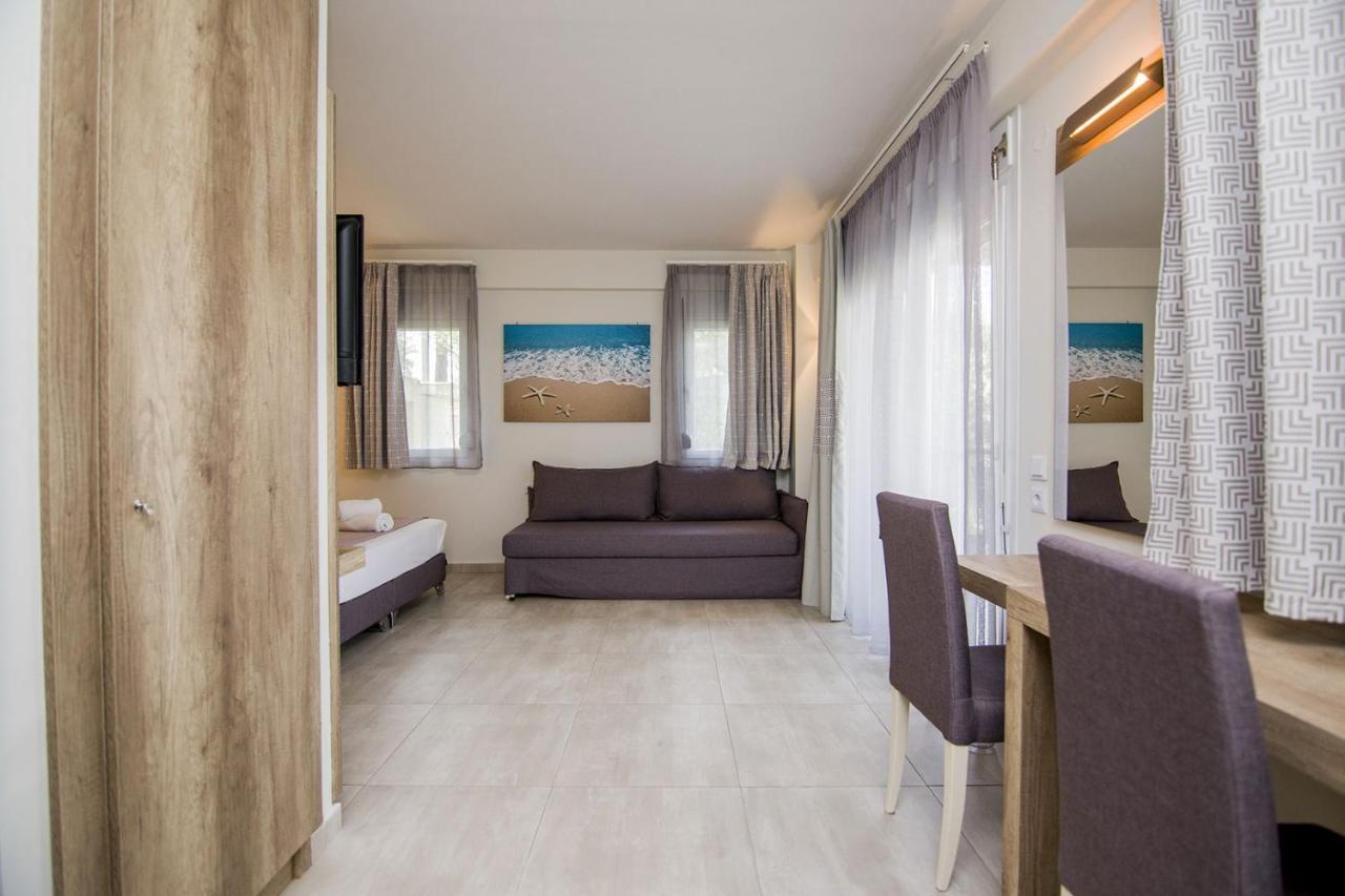 Armonia Resort Ofrinion Exterior photo